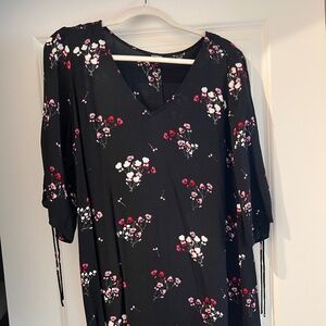 Express Women's Floral 3/4 Tie Sleeve Shift Dress